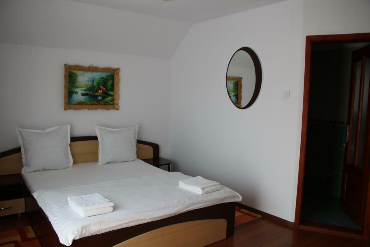 Hotel Casa Leny Tohanu Nou Esterno foto